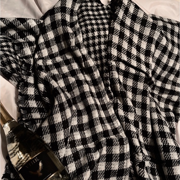 Villa Of the Buffalo Babes Poncho - Picture 9 of 10